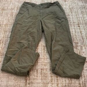 Uniqlo green linen blend plants